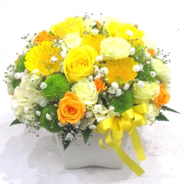 花キューピット加盟店 店舗名：花樹園
フラワーギフト商品番号：901921
商品名：《Flower arrangement》Colon Yellow