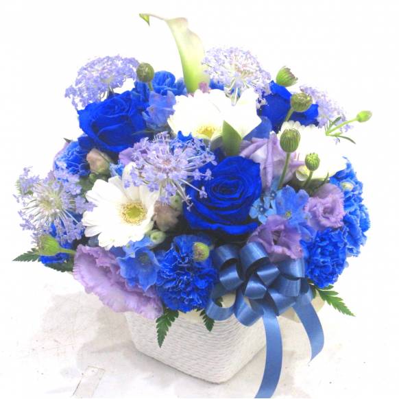 花キューピット加盟店 店舗名：花樹園
フラワーギフト商品番号：901922
商品名：《Flower arrangement》Colon Blue