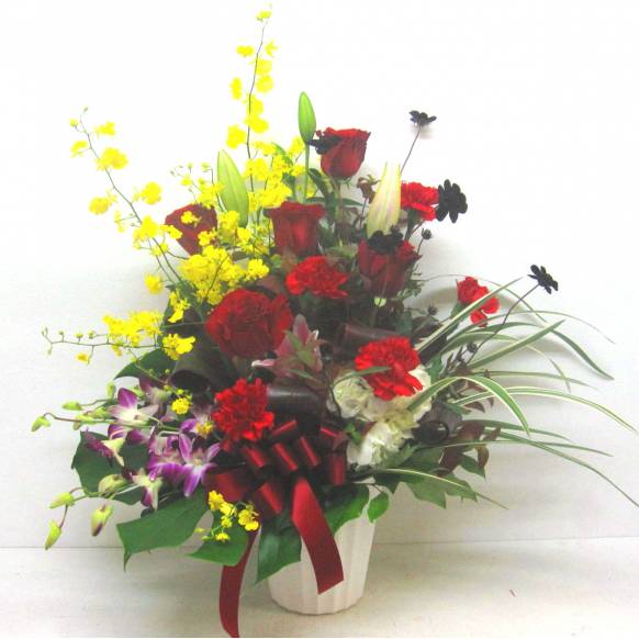 花キューピット加盟店 店舗名：花樹園
フラワーギフト商品番号：901959
商品名：《Flower arrangement》Stylish red