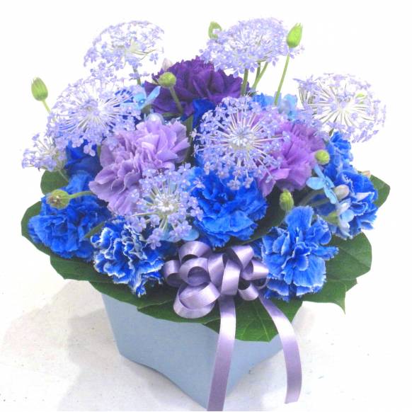 花キューピット加盟店 店舗名：花樹園
フラワーギフト商品番号：902032
商品名：《Flower arrangement》Mysterious Blue Purple