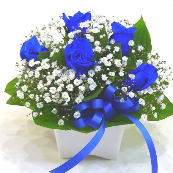 花キューピット加盟店 店舗名：花樹園
フラワーギフト商品番号：902052
商品名：《Flower arrangement》Pretty Blue