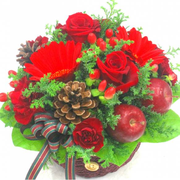 《Flower arrangement》Basket with Buttons Red