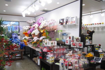 「花樹園」　（静岡県駿東郡長泉町）の花屋店舗写真2
